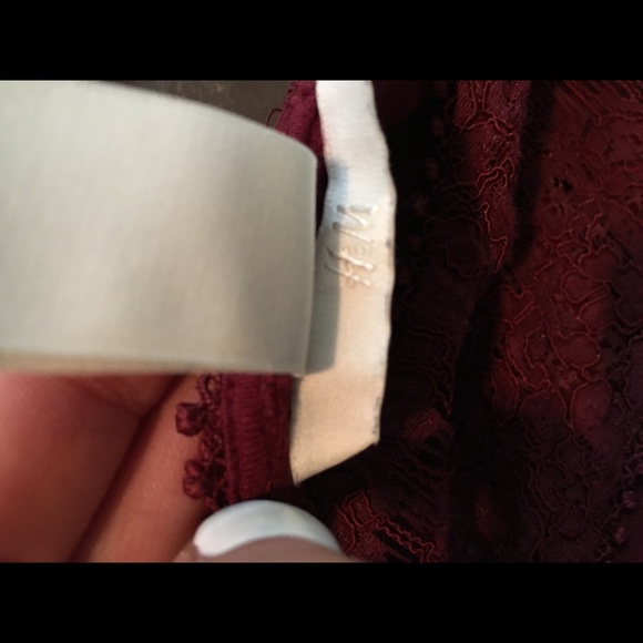 H&M red tank - Picture 5 of 7